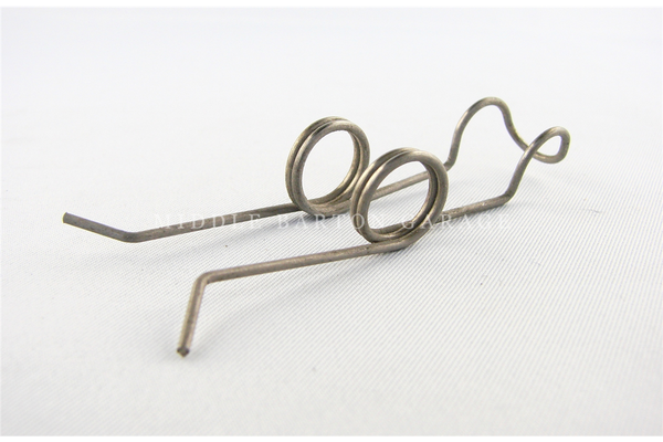 FUEL TANK FLAP SPRING 124